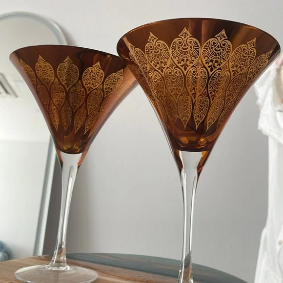 🍸Amber Glass Martini Glasses Set - Picture 3 of 3